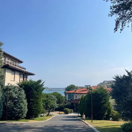 Cozy Ground-floor With Terrace Apartmán Sozopol