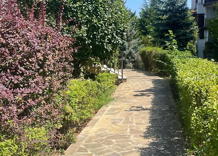 Cozy Ground-floor With Terrace Апартамент Созопол